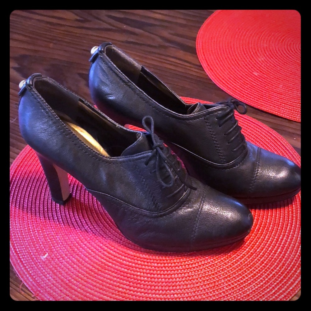 Nine West Black Heals